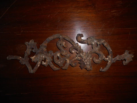 Very rusty Architectural Salvage Antique Ornate Cast Iron for decor 8" long Cover