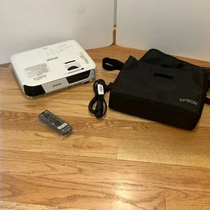 Epson LCD Projector H719A Bundle with bag, cord and remote Open Box Read Below - Picture 1 of 23