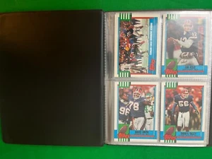 Buffalo Bills 1990 Topps Team Set con álbum de coleccionista de 40 cartas. - Imagen 1 de 7