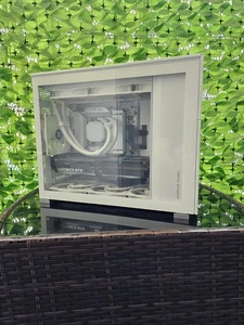 High-End Gaming PC – 6 Months Used - Picture 1 of 5