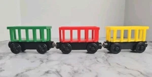Thomas & Friends Holzbahnzug Zirkuswagen (3) rot gelb grün 1997 - Bild 1 von 6