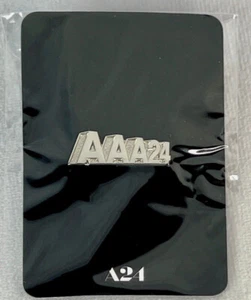 Broche prendedor A24 Studios cine promoción publicidad AAA24 - Imagen 1 de 2