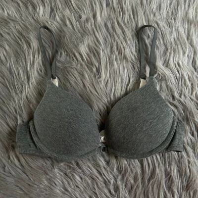 Sujetador forrado Aerie para mujer talla 32B gris con aros cierre trasero Foto 1 de 4
