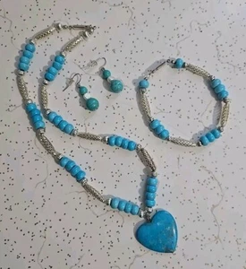 A lovely turquoise heart jewelry set - Picture 1 of 11