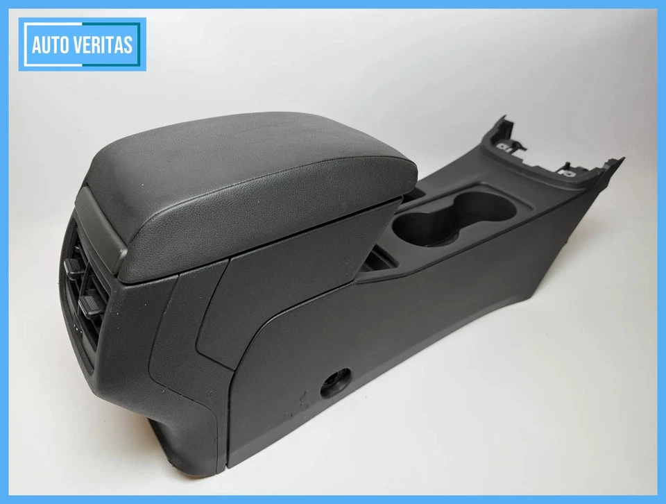 Original Seat Leon III 3 (5F) centre console storage compartment 5F0 863 243 / 2 - Image 1 of 4