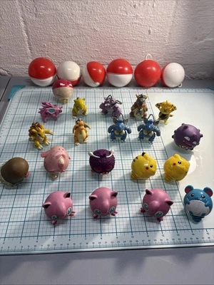 老式汉堡王玩具口袋妖怪钥匙链和旋转器套装 — 第 1/4 张图片