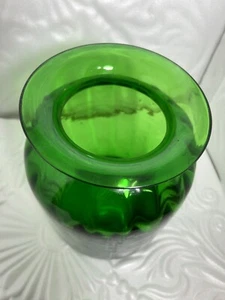 Vaso bottiglia in vetro soffiato verde bocca larga - Foto 1 di 16