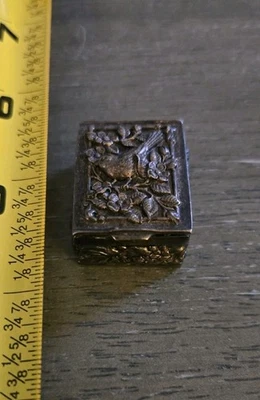 Antigua caja de pastillas de baratija SP caja de tabaco floral pájaro japonés? Foto 1 de 4