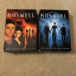 Roswell Season 1 and Season 2 DVD - Foto 1 di 5