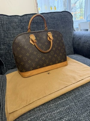 Auth LOUIS VUITTON Monogram Alma Hand Bag Canvas - Image 1 of 4