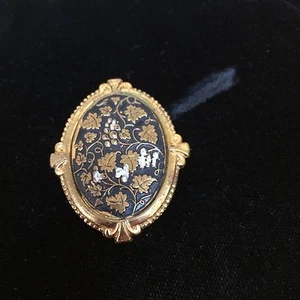Soporte de bufanda vintage en tono dorado con diseño de uva y hoja de uva - Imagen 1 de 3