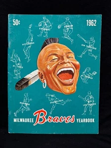 Anuario de los Bravos de Milwaukee 1962 - Hank Aaron - Eddie Mathews - Warren Spahn - Imagen 1 de 5