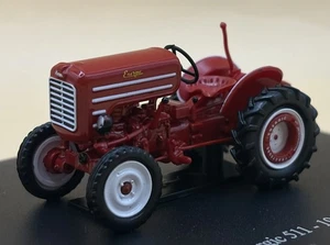 Hachette 1:43 1955 Energie 511 Tractor - Red - Picture 1 of 3