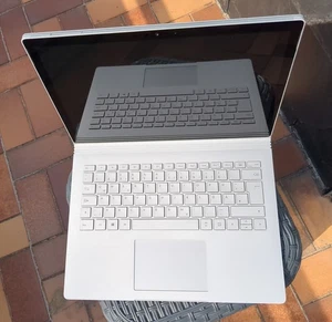 Microsoft Surface Book 2 PREMIUM convertible laptop 13,5 Zoll + huge bonus pack! - Bild 1 von 19
