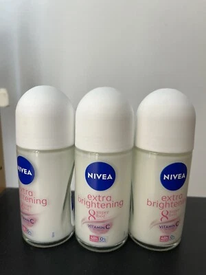 NIVEA ROLLO ILUMINADOR EXTRA (50 ml) -3 piezas/par Foto 1 de 4