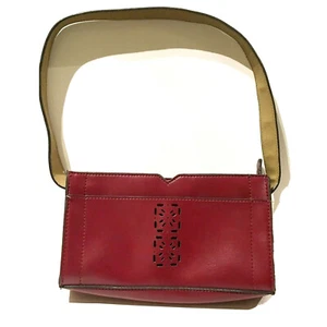 Mondani New York Red Faux Leather Purse Shoulder Bag Burgundy Pockets Cutouts - Foto 1 di 12