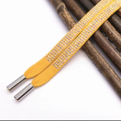 Moletom com capuz cristal strass cordão corda fita substituição calças bolsas decoração - Imagem 1 de 4