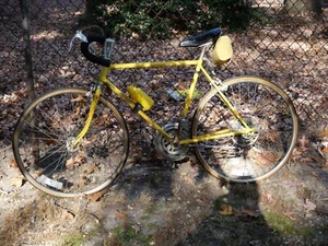 Vintage 1970s Schwinn Continental Bicycle Yellow Complete All Original Road Bike - Picture 1 of 13