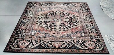 RED / MULTI 6'-7" X 6'-7" Flaw in Rug, Reduced Price 1172717990 VTH215A-7SQ - Image 1 of 4
