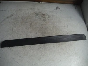 1996 Toyota Mark II Right Front Door Sill Step Trim 67911-22040 JDM 1996-2000 - Picture 1 of 10