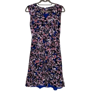 J. Rundhalsausschnitt 100 % Seide ärmelloses Kleid mit V-Ausschnitt und blau rosa Hibiskusmuster Größe 0 - Bild 1 von 7