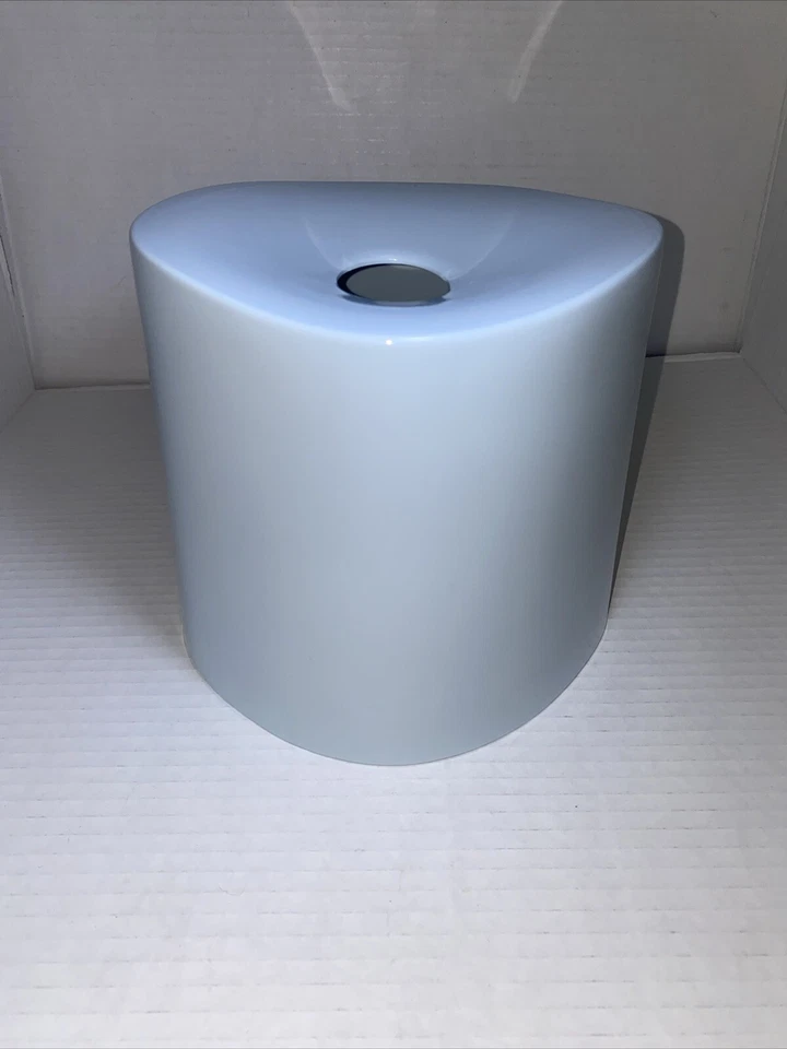 UMBRA LIGHT SKY TEAL-BLUE  SOLID COLOR SMOOTH PLASTIC Tissue Cover 6”H X 7”D - Изображение 1 из 4