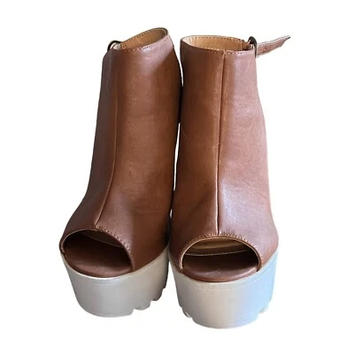 Tacones de plataforma Wild Diva marrón peep toe con plataforma para mujer 6 Foto 1 de 4