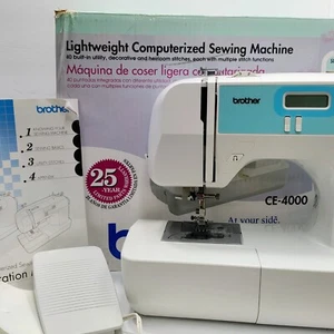 Macchina da cucire computerizzata Brother CE-4000 con scatola + manuale E1 errore parti/riparazione - Foto 1 di 18