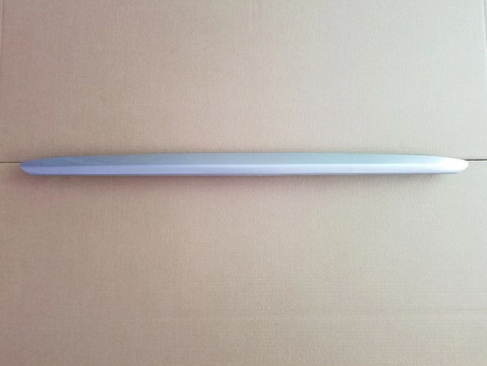 Parachoques delantero para Toyota RAV4 2013-2015 parrilla inferior moldura plateada NUEVO Foto 1 de 2