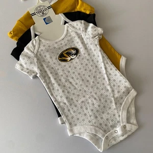 3er Pack - The Rivalry Threads 91 Missouri Tigers Baby Junge Einteiler 6-9 Monate - Bild 1 von 6