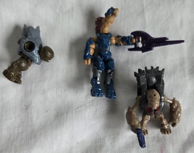 3 Covenant Banished Grunt Jackal Sniper Gambit Halo Mega Construx Action Figures - Image 1 of 4