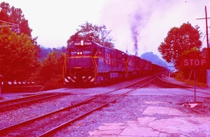 ORIGINAL KODACHROME SLIDE FAMILY LINES GP-35 #1470 APPALACHIA, VA JUNI 1982 - Bild 1 von 1
