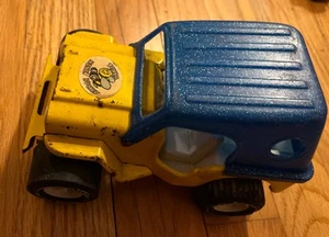 Vintage 1970 Tonka Jeep Honey Bucket (1585) | Pressed Steel Toy Car Yellow Blue - Picture 1 of 9