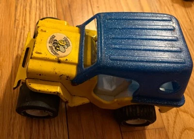 Vintage 1970 Tonka Jeep Honey Bucket (1585) | Pressed Steel Toy Car Yellow Blue - Image 1 of 4