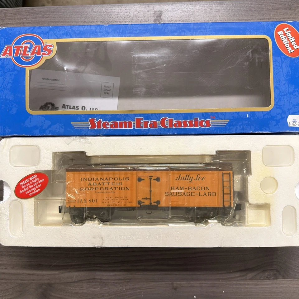Atlas Steam Era Classics O Gauge Woodside Refrigerator Car Sally Lee #8031-1 - Image 1 of 3