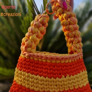 borsa uncinetto fatta a mano - Foto 1 di 6