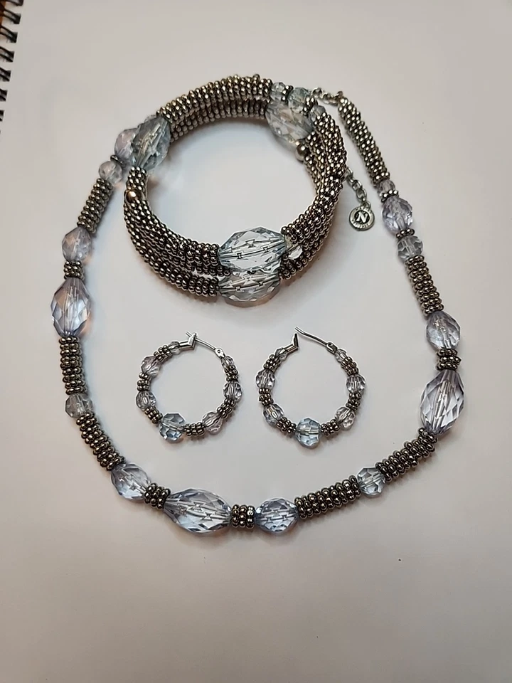 Juego NAPIER, collar, pulsera y pendientes con cuentas Foto 1 de 2