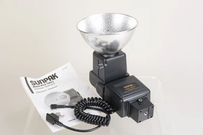 Sunpak Auto Pro 120J Bare Bulb Flash w/reflector, Sync cable, man.  Tested 192 - Image 1 of 4