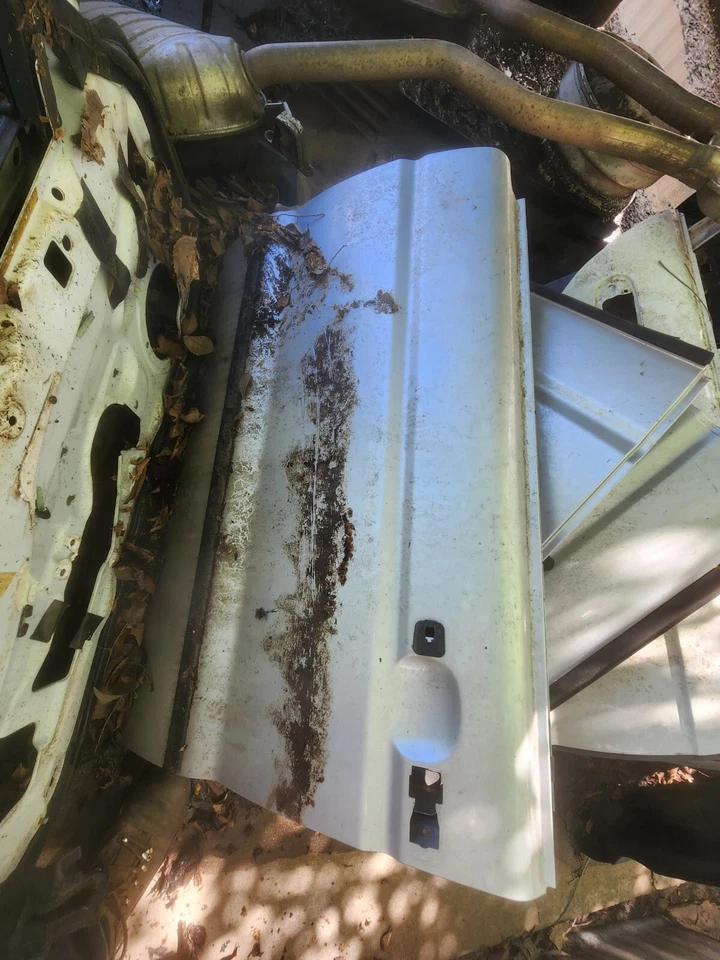 1999 2000 01 2002 2003 2004 LAND ROVER DISCOVERY II ЛЕВАЯ ПЕРЕДНЯЯ ДВЕРЬ ОБОЛОЧКА СЕРЕБРО - Изображение 1 из 2