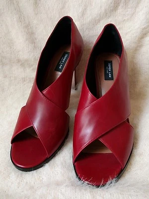 Lápiz labial DEREK LAM Trey Heel rojo cuero stiletto talla 9 B $575 Foto 1 de 4