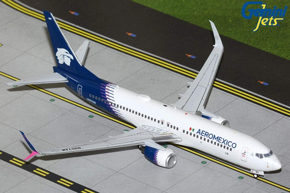 Aeromexico Boeing 737-800 N957AM GeminiJets G2AMX1387 Scale 1:200 - Image 1 of 1