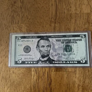 Miss Cut 2017A $5 dollar bill PK30743031B - Picture 1 of 4