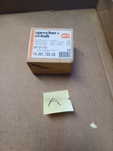 Zapata de altavoz LE7-32-1753 Interruptor de desconexión del motor montado en la parte delantera 32A 600V 3 polos - Imagen 1 de 3