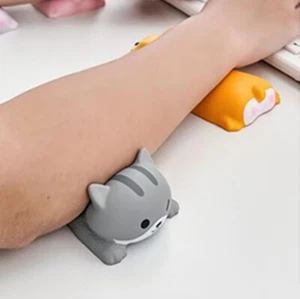 Wrist pads Decompress toy desk decorations animal cartoon relieve wrist pain - Picture 1 of 11