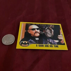 [227] A Goon And His Tune Batman 1989 Original Topps Classic Trading Card Retro  - Picture 1 of 2