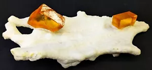 Artificially made Calcite cubes on Coral chalcedony mineral specimen - Imagen 1 de 4