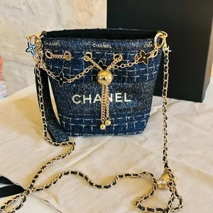 Chanel Beaute VIP Gift Bucket Blue Tweed Chain Strap Crossbody Purse NEW - Picture 1 of 13