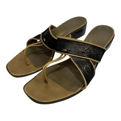 Sandalias Salvatore Ferragamo Mujer Cuero Mandala Talla 7.5 Verano Tacón Boho Foto 1 de 4