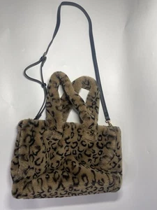 urban expressions tempest Tote (Sherpa) - Picture 1 of 9