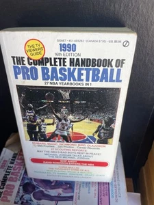 The COMPLETE HANDBOOK of PRO BASKETBALL Zander Hollander 1990 Paperback - Picture 1 of 1